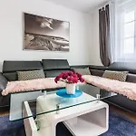 Trixi Apartment