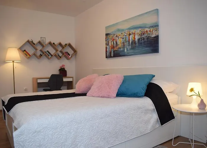 Trixi Апартаменти Пула