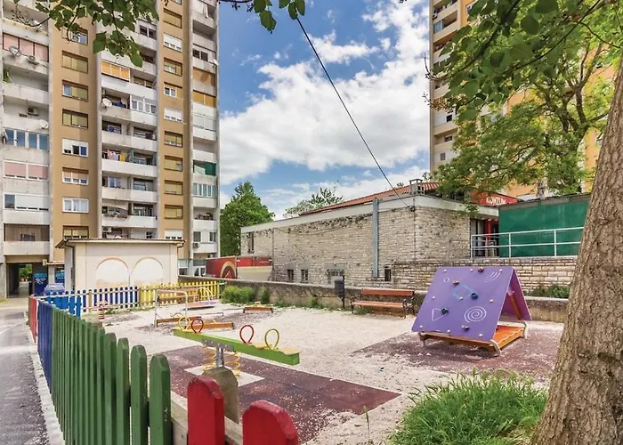 Trixi Апартаменти *