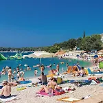 Trixi Apartman Póla