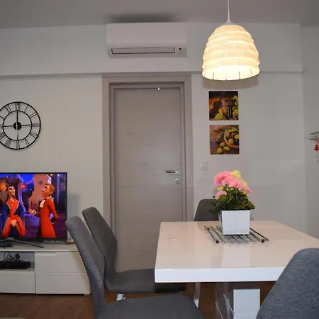 Trixi Apartman *