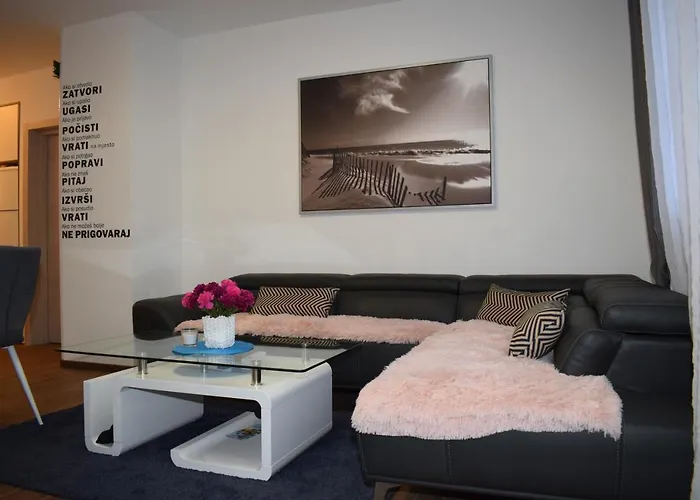 Apartment Trixi Pula